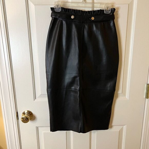 NWT Zara Black Stretch Faux Leather Midi Length Pencil Skirt Ruffle Waist SMALL - Picture 1 of 4